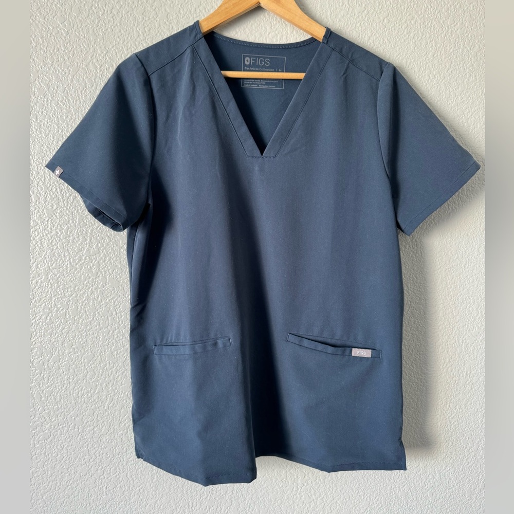 EUC Figs Casma Three-Pocket Scrub Top